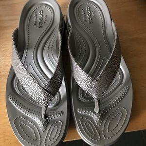 Women’s Silver Croc Flip Flops